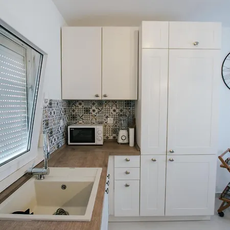 Pet Friendly In Zatoglav With Kitchen *