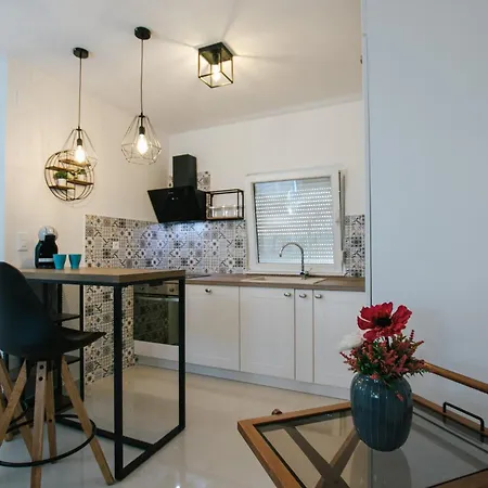 Tatil Evi Stunning In Zatoglav Rogoznica (Sibenik-Knin)
