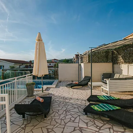 Pet Friendly In Zatoglav With Kitchen *
