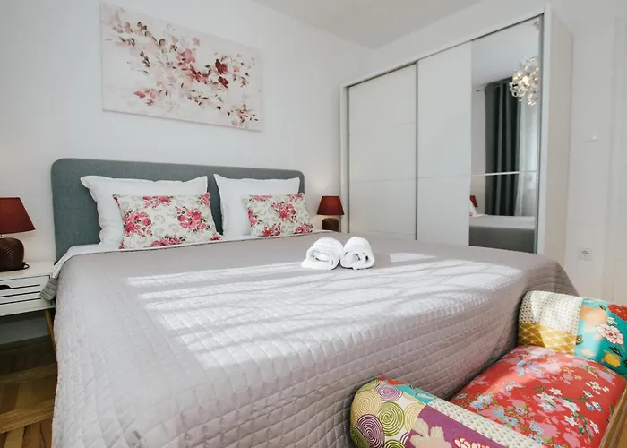 Stunning In Zatoglav Holiday home Rogoznica (Sibenik-Knin)