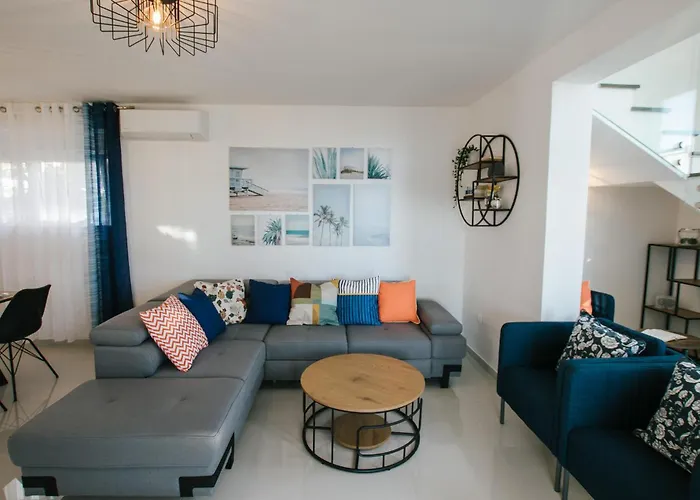 Holiday home Stunning In Zatoglav Rogoznica (Sibenik-Knin)