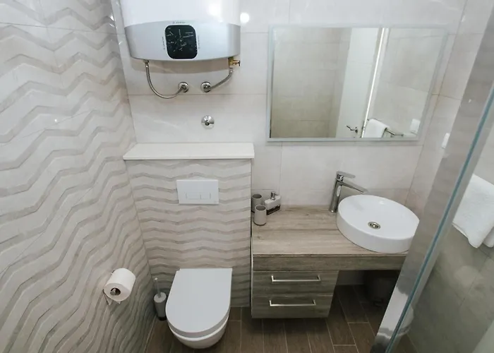 Stunning In Zatoglav Рогозница