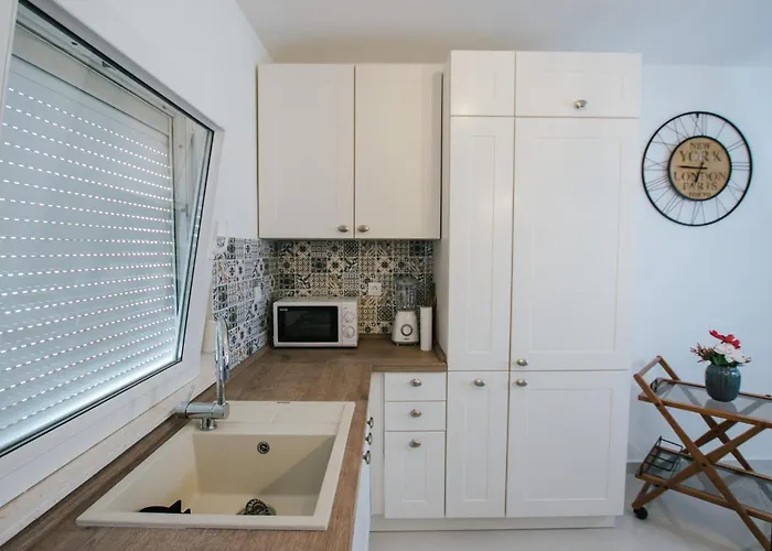 Stunning In Zatoglav *