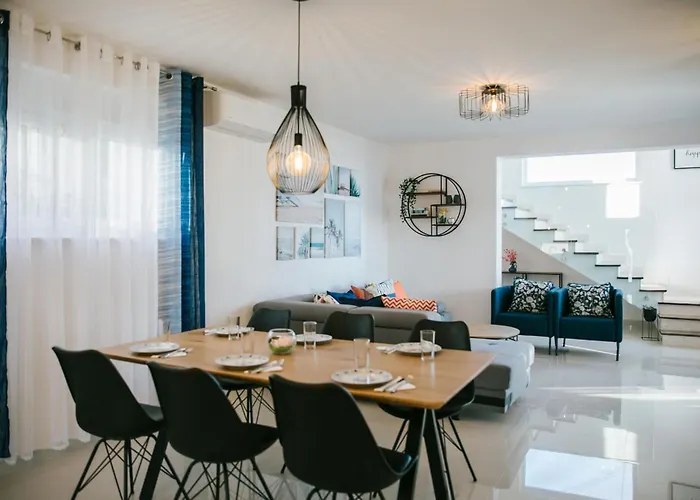 Holiday home Stunning In Zatoglav *