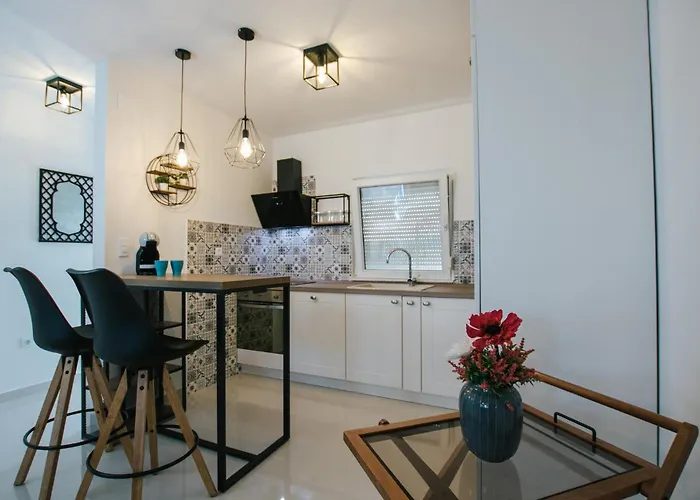 Holiday home Stunning In Zatoglav Rogoznica (Sibenik-Knin)